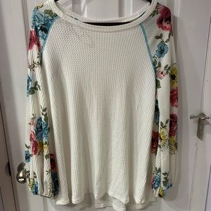 White Birch thermal top, XL, long, new.